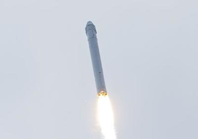 Delta IV rocket on launch pad, ready for 8:40 p.m. liftoff